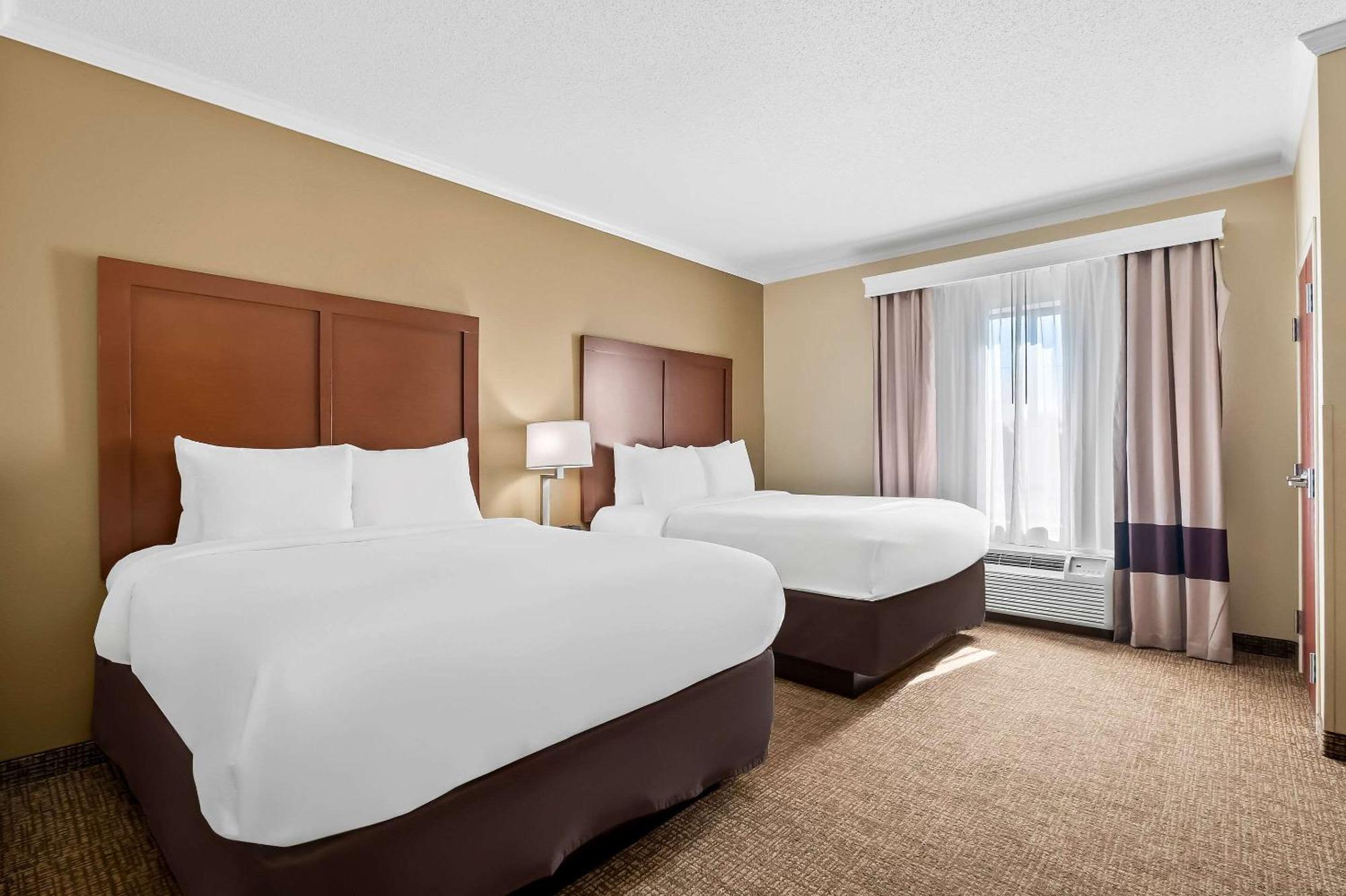 Comfort Suites Panama City Near Tyndall Afb Exterior photo