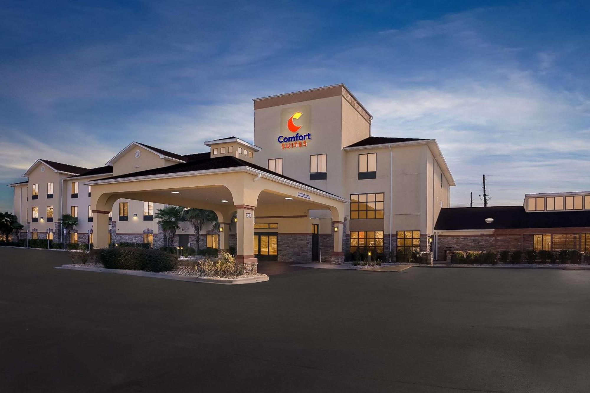 Comfort Suites Panama City Near Tyndall Afb Exterior photo